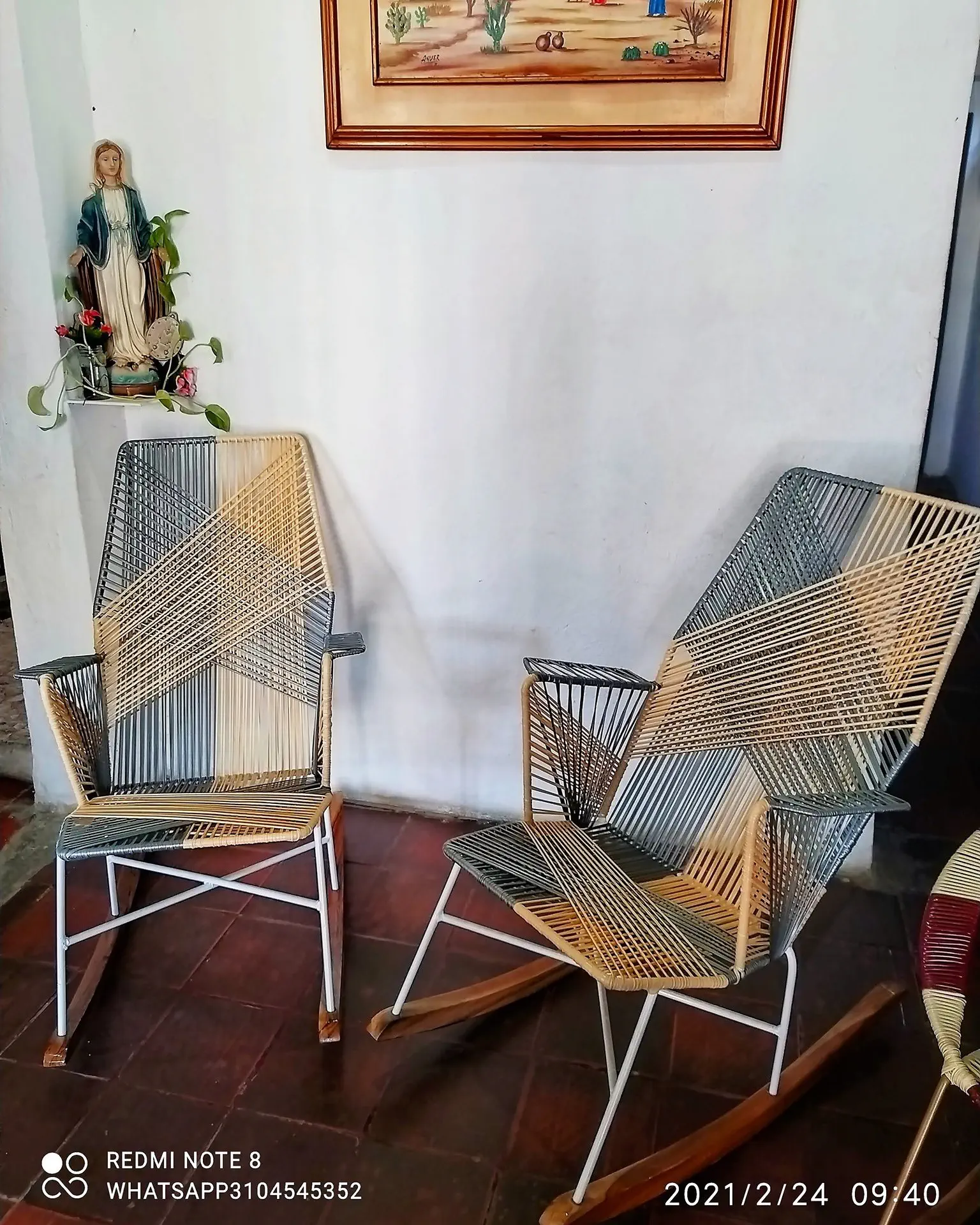 silla mecedora Hexagonal beige par